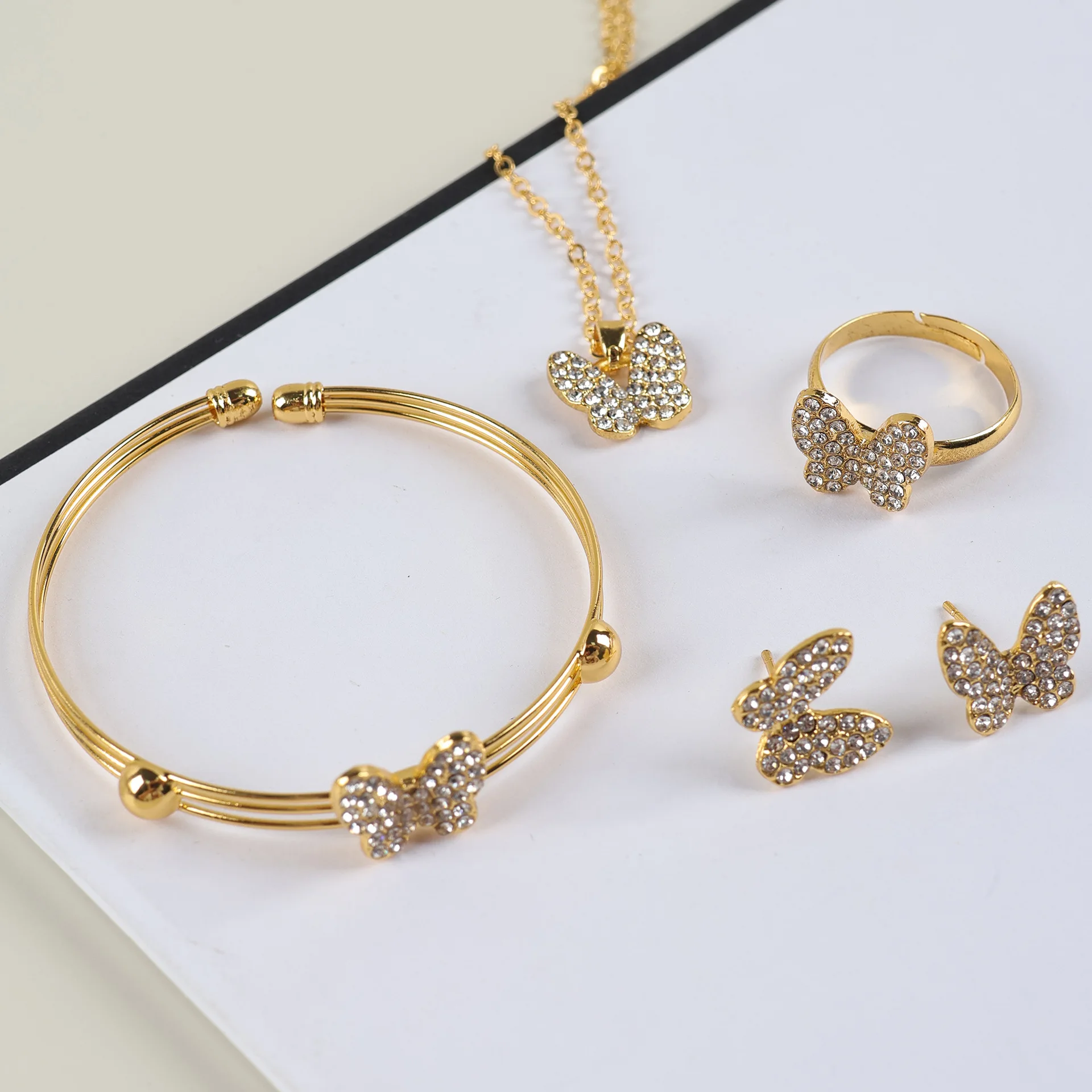 Women'S Accessories To Wear With Watch - 4 Pieces Butterfly Jewelry Set Metal