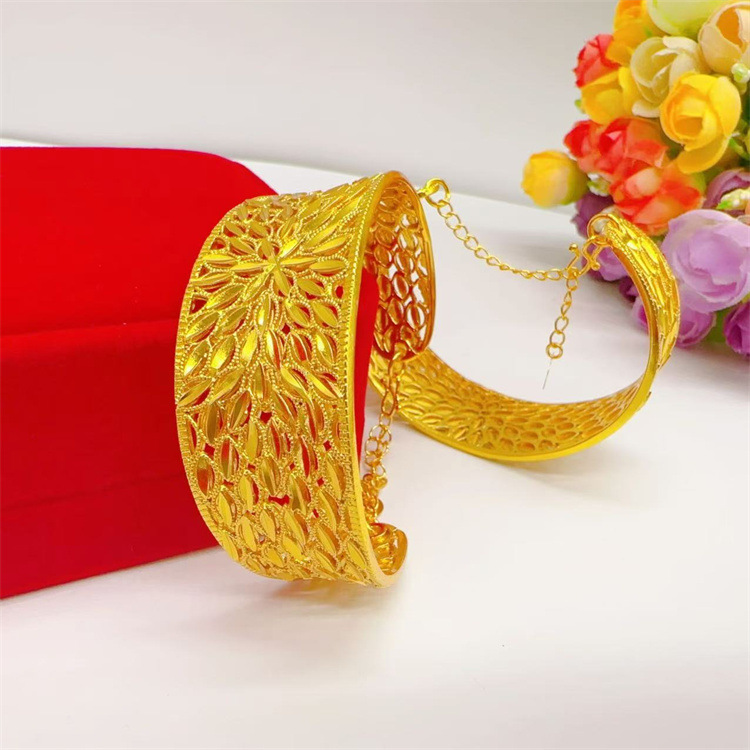 24K Gold Peacock Feather Women - Women'S Accessories New Look avis et prix