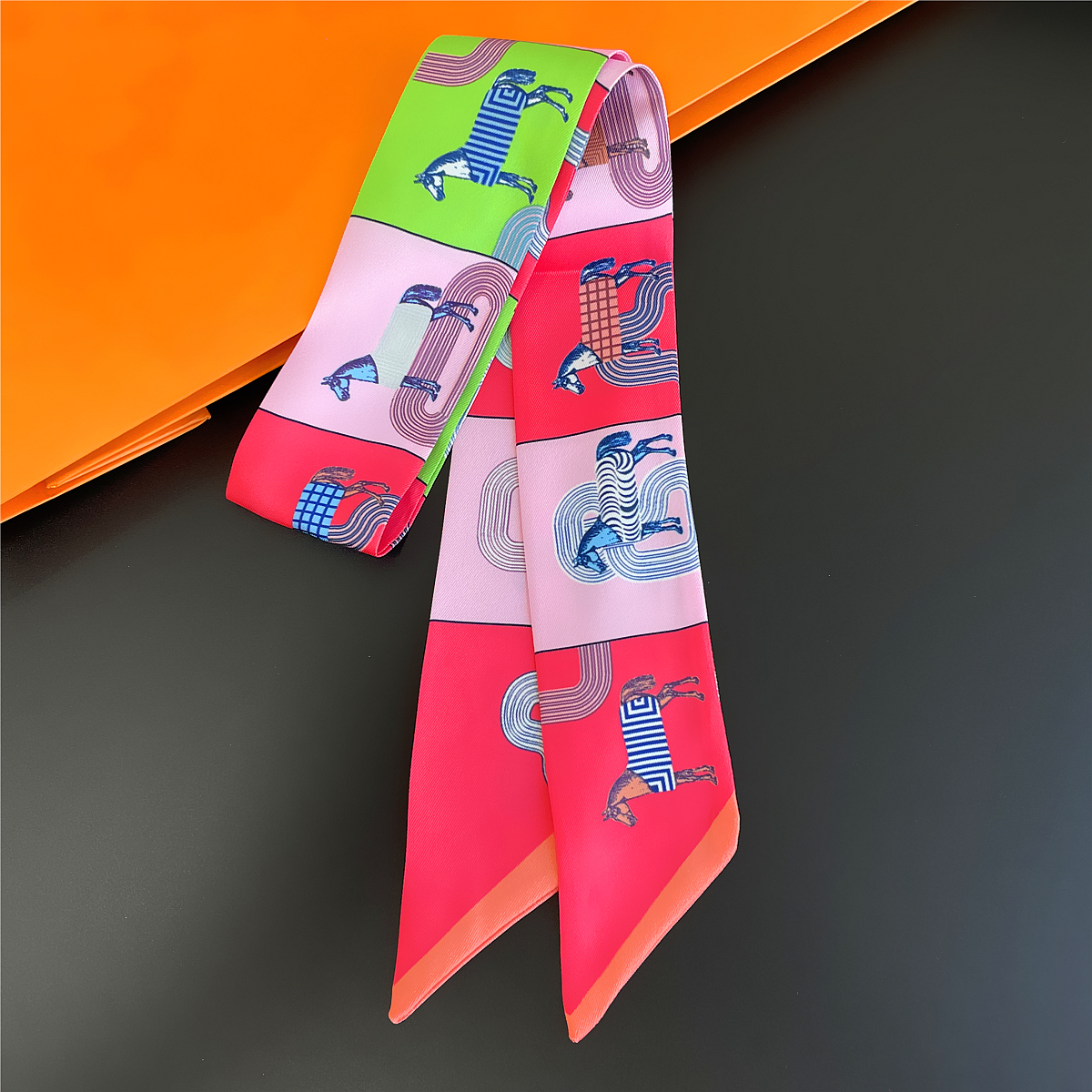 Brand Design Lattice Horse Sca - Women Accessories Brands avis et prix