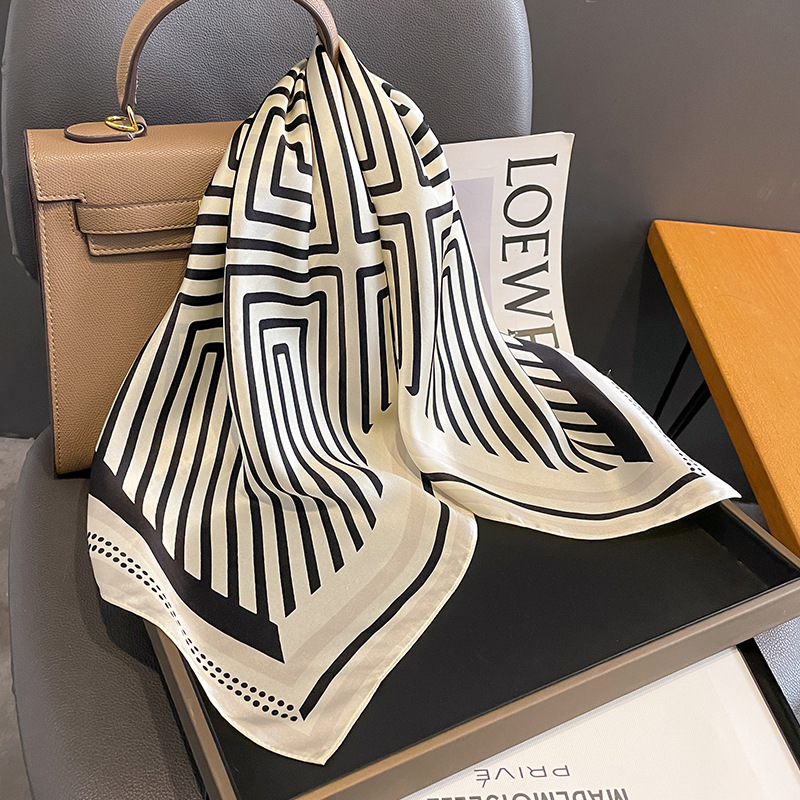 Luxury Brand Neckerchief Sprin - Women Accessories Brands avis et prix