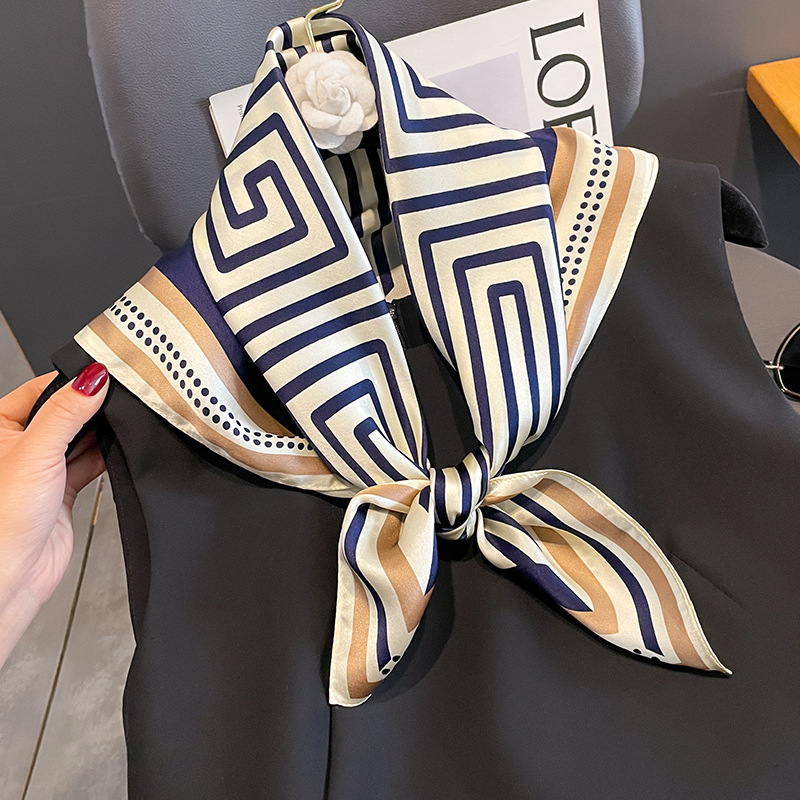 Luxury Brand Neckerchief Sprin - Women Accessories Brands avis et prix