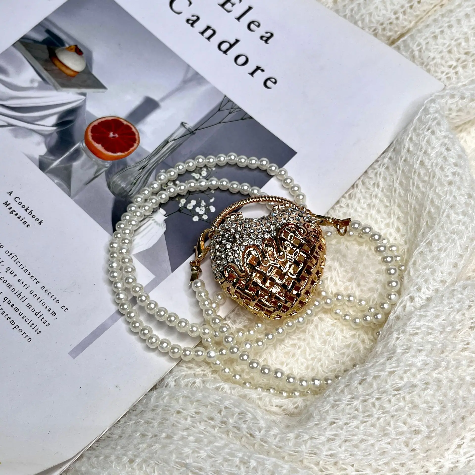 Designer Hollowed Out Heart- H - Women Accessories Pack avis et prix
