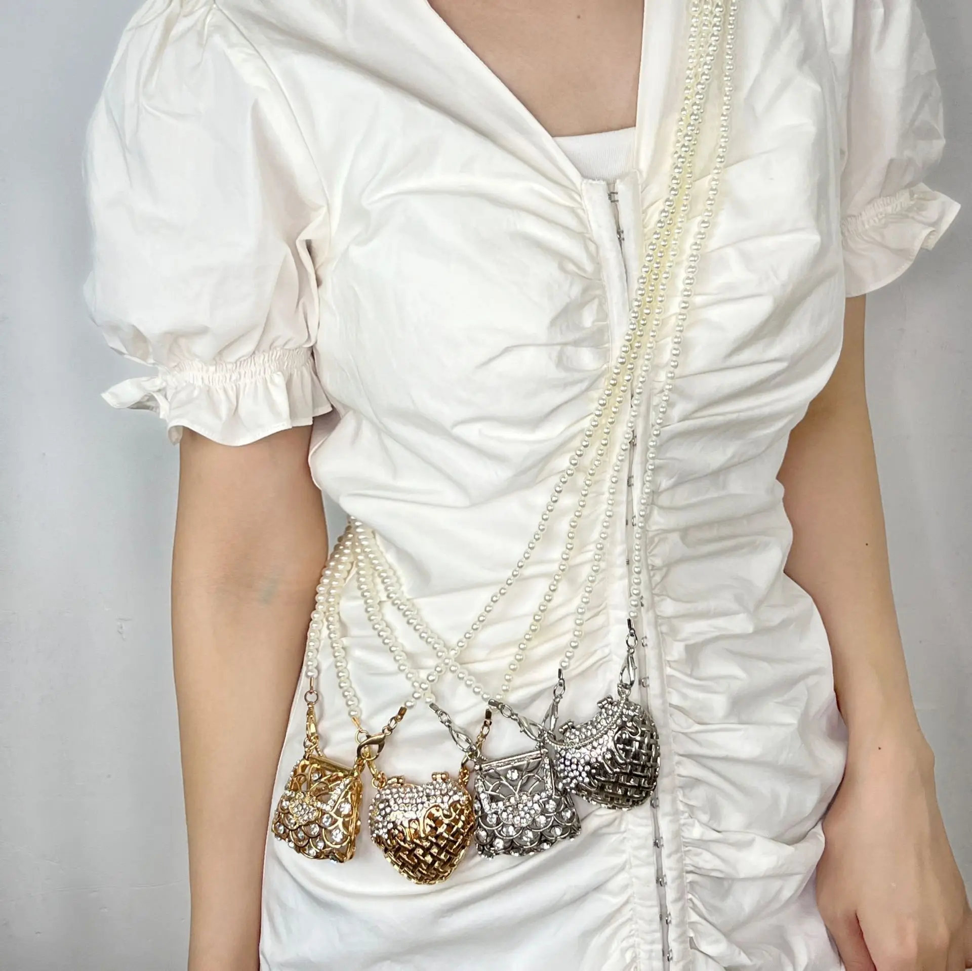 Designer Hollowed Out Heart- H - Women Accessories Pack avis et prix
