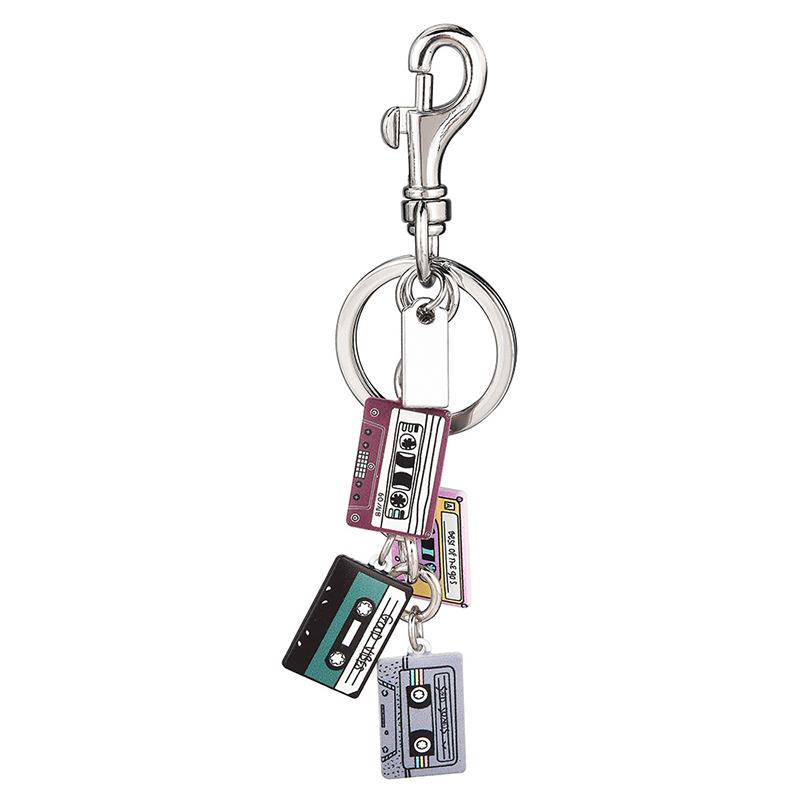 Vintage Cassette Tape Keychain - Women'S Accessories In The 90S avis et prix