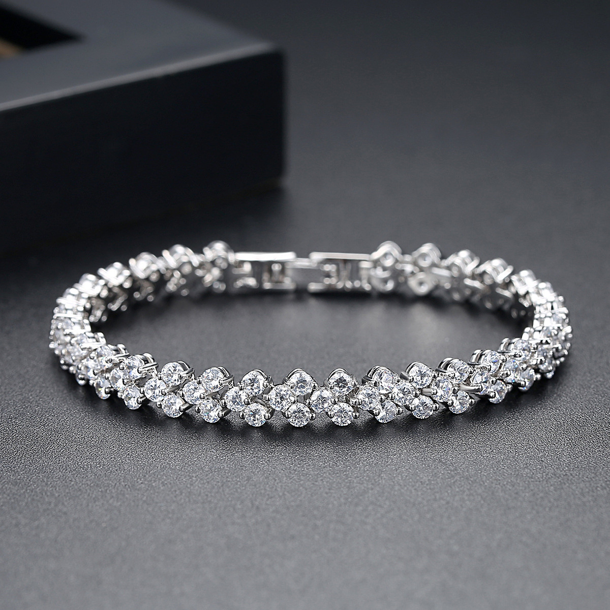 Luxury Full Moissanite Roman T - Women'S Accessories New Look avis et prix
