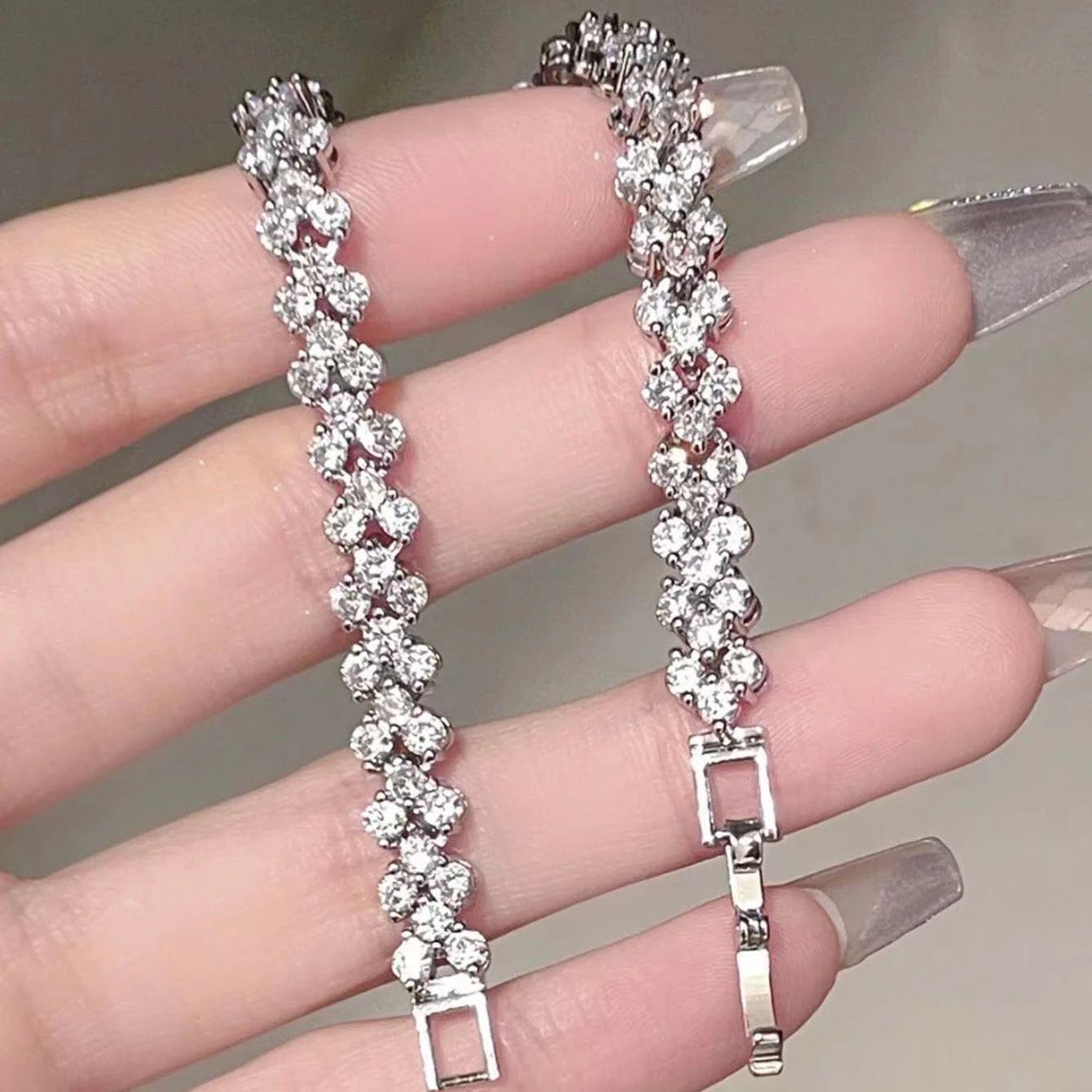 Luxury Full Moissanite Roman T - Women'S Accessories New Look avis et prix